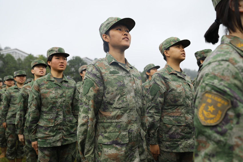 “開訓典禮”現場。西部戰區陸軍某綜合訓練基地供圖