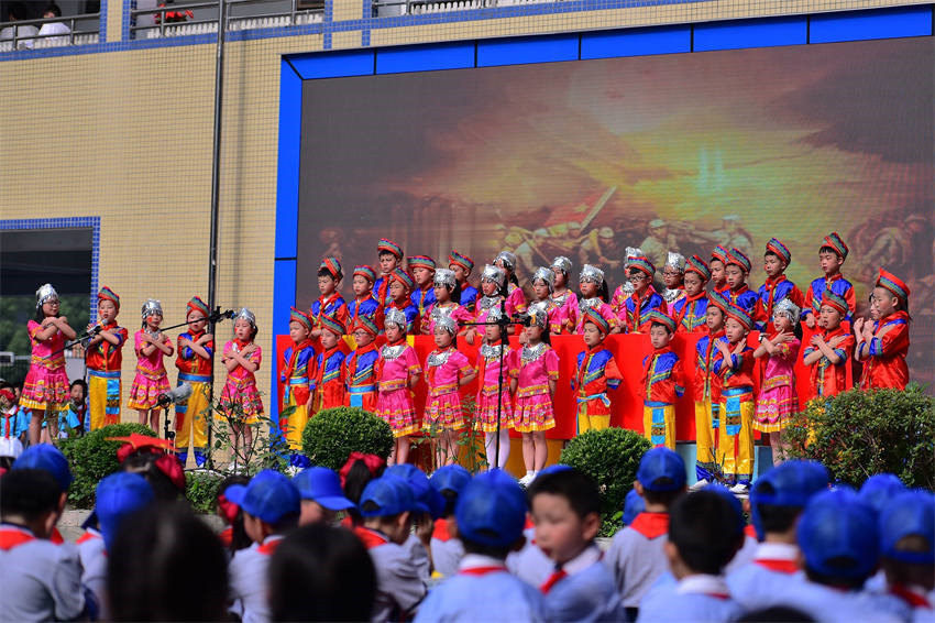 成都市回民小學民族文化活動。成都市民宗局供圖