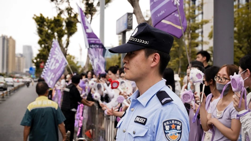 執勤中的公安民警。成都高新公安供圖