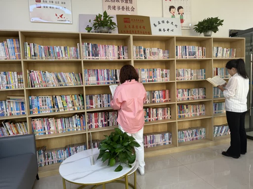 棉花灣社區的社區書屋。張鳳莉攝